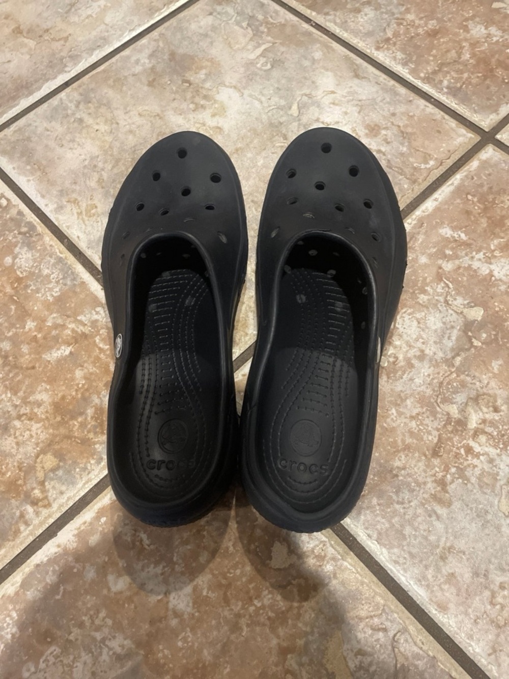 CROCS Classic Clog in Black - Picture 3 of 8